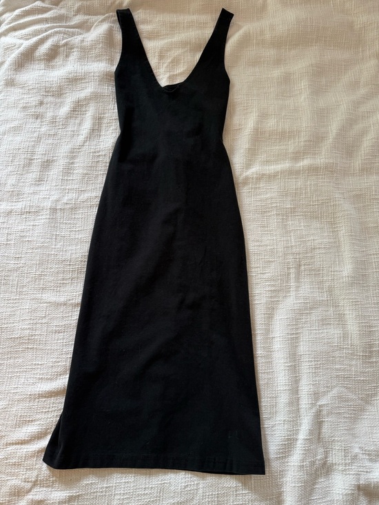 Isabel queen Dresses & Skirts - Classic Black Scoop Neck form fitting cut out Women's Dress 100% Cotton